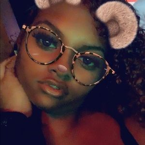 Meet your Posher, Jasmine